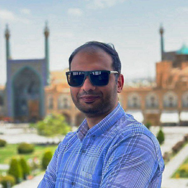 Hossein Bahak | Software Engineer & NLP Researcher
